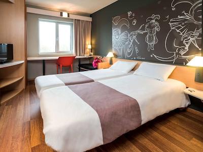 ایبیز االست سنتروم