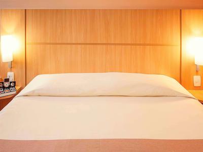 ایبیز بلو هریزنت لیبرداد