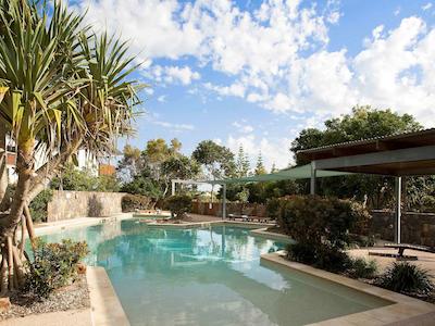 د سبل توین واترز