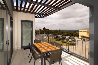 اپارتمنتز @ گلن واورلی