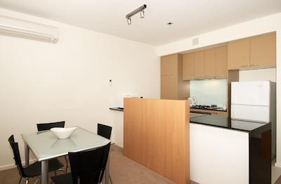 اپارتمنتز @ گلن واورلی