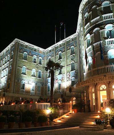 گراند آلبرگو اوسُنیا اند هونگاریا