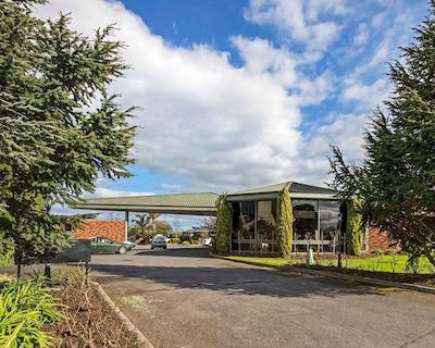 کمفرت این سدار لج