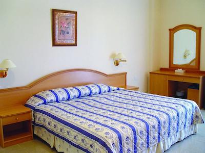 امیراتز اسپرینگز هتل اپارتمنتز