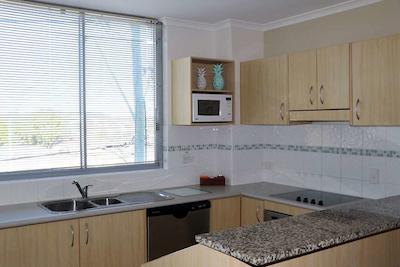 کی-ای اپارتمنتز پرت ماککواری