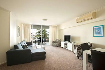 کی-ای اپارتمنتز پرت ماککواری