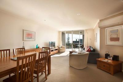 کی-ای اپارتمنتز پرت ماککواری