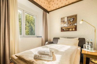 بست وسترن هتل مینز