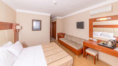 جولیان کلوب