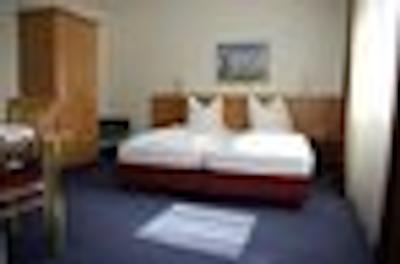 آیرپرت بوسینسهتل کلن