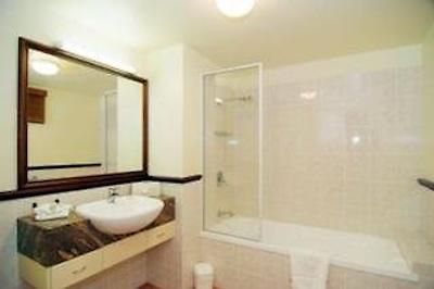 واترز اج ریزرت