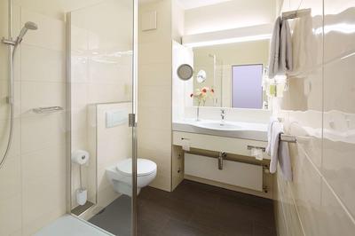 بست وسترن هتل لیپستادت