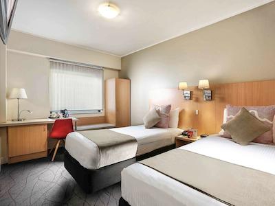 ایبیز اسیدنی ورلد اسکوار