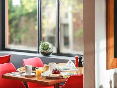 ایبیز اسیدنی ورلد اسکوار