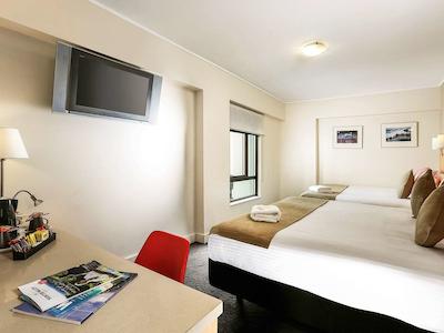 ایبیز اسیدنی ورلد اسکوار