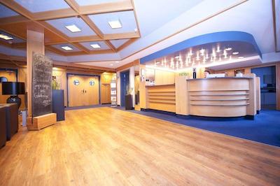 ام استادتپارک