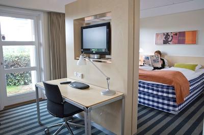 کمول میدلفارت