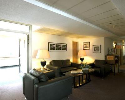 هتل البرویچ دوسلدرف