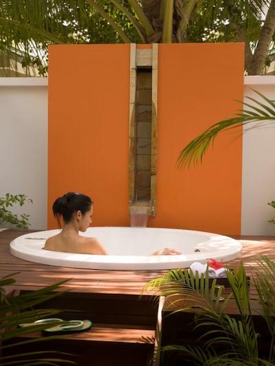 آنگسانا ایهورو