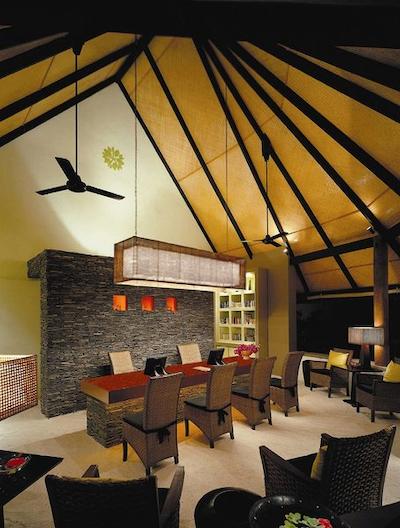 آنگسانا ایهورو