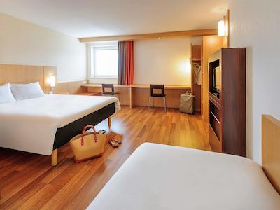 ایبیز زوریچ سیتی وست