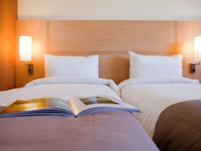 ایبیز زوریچ سیتی وست