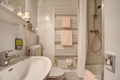 سنترو هتل کنسول