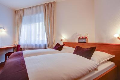 سنترو هتل کنسول