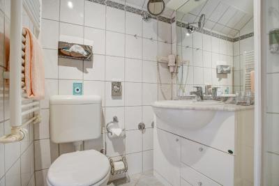 سنترو هتل کنسول