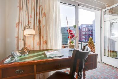 سنترو هتل کنسول