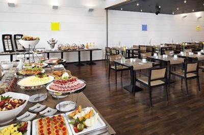 اینسید دوسلدرف اسیسترن