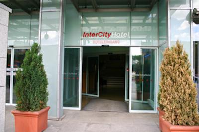 اینترسیتیهتل برلین اُستباهنهف