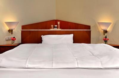 اینترسیتیهتل ووپرتال