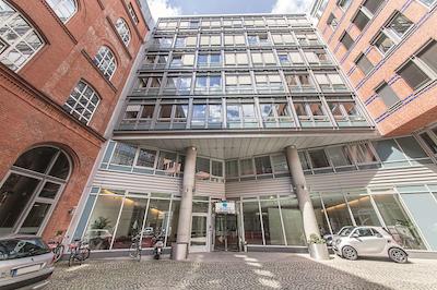 سلکت هتل برلین اُستباهنهف