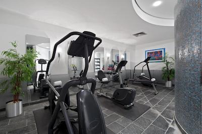 سلکت هتل برلین اُستباهنهف