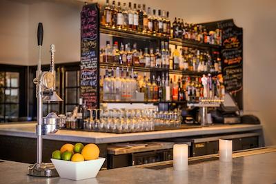 د لافت هتل اسویم کلوب اند بونگالوز