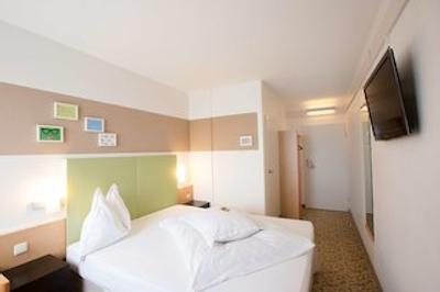 سلکت هتل اُسنابروک