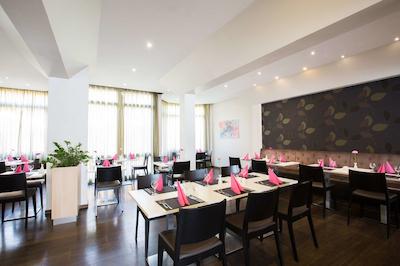 سلکت هتل اُسنابروک