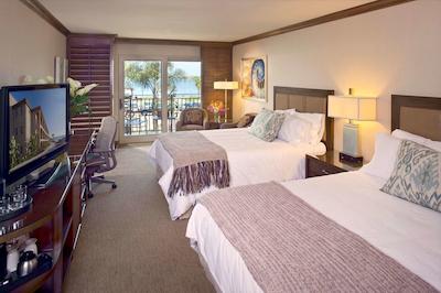 بست وسترن پلاس ایسلاند پالمز هتل اند مارینا