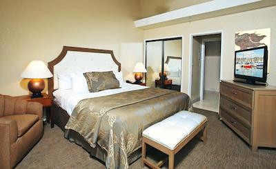 بست وسترن پلاس ایسلاند پالمز هتل اند مارینا