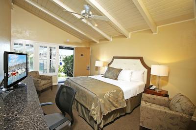 بست وسترن پلاس ایسلاند پالمز هتل اند مارینا