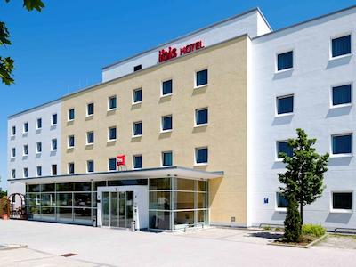 ایبیز مونچن مس هتل