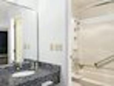 سوپر 8 کاملوپز ایست