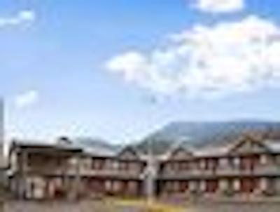 سوپر 8 کاملوپز ایست