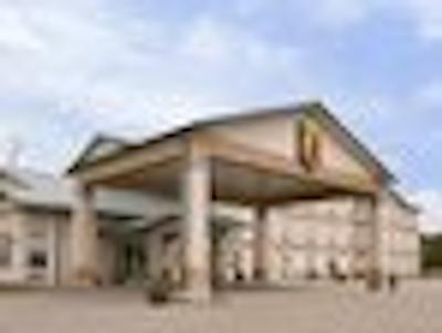 سوپر 8 اسوان ریور