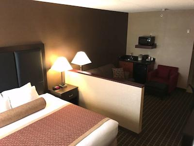 بست وسترن پلاس بورلینگتون این اند سویتز