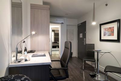 ل پرت ریال اند سویتز