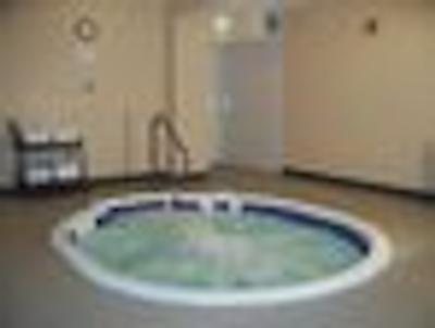 سوپر 8 متل پینچر کریک اب