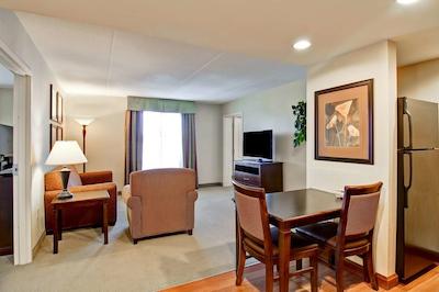 هموود سویتز سودبوری