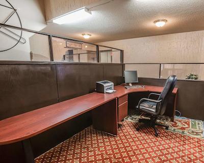 کوالیتی این اند کنفرنس سنتر نرد هیل